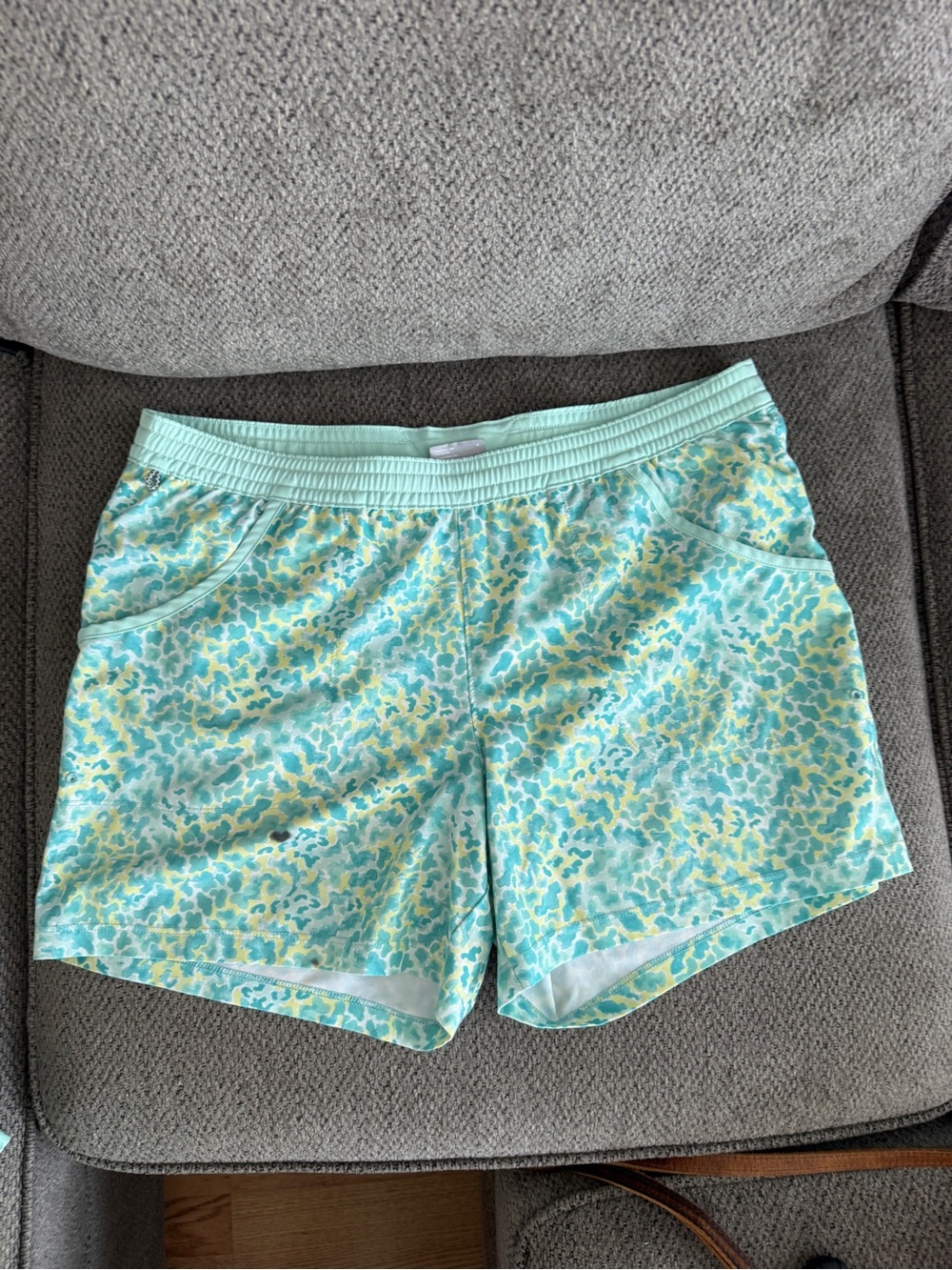 Columbia Light Aqua & Yellow Patterned Athletic Shorts